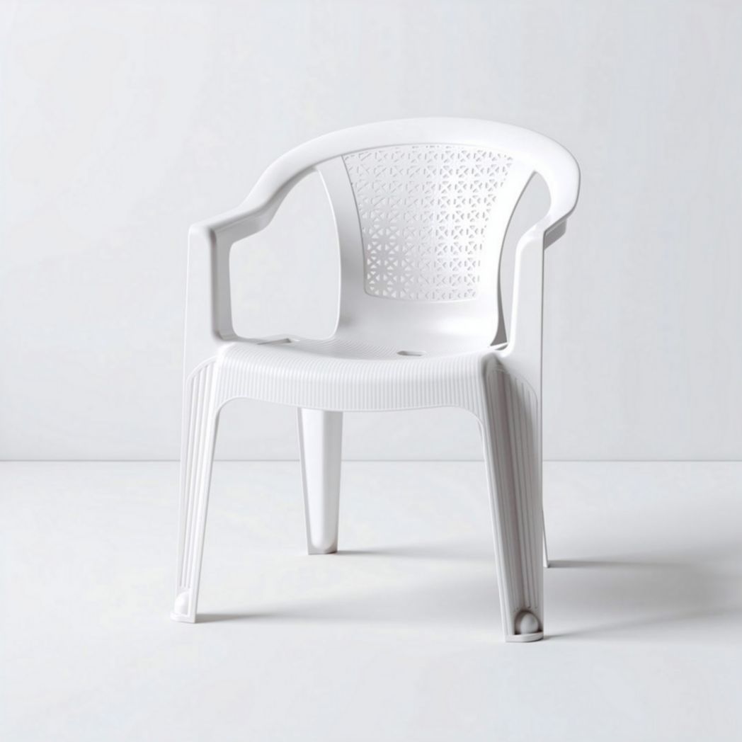 Chaise en plastique blanc pour intérieur et extérieur dimensions 40 x 40 x 80cm